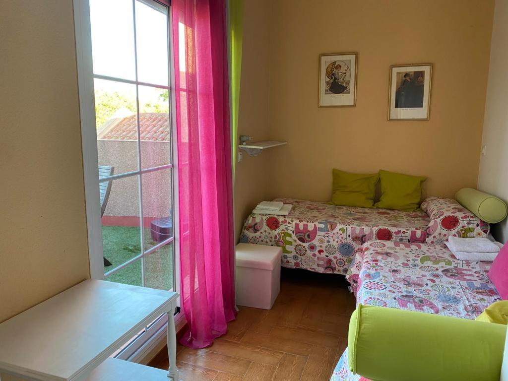 Familia Anfitriona Acoge Terraza Apartment Seville Luaran gambar